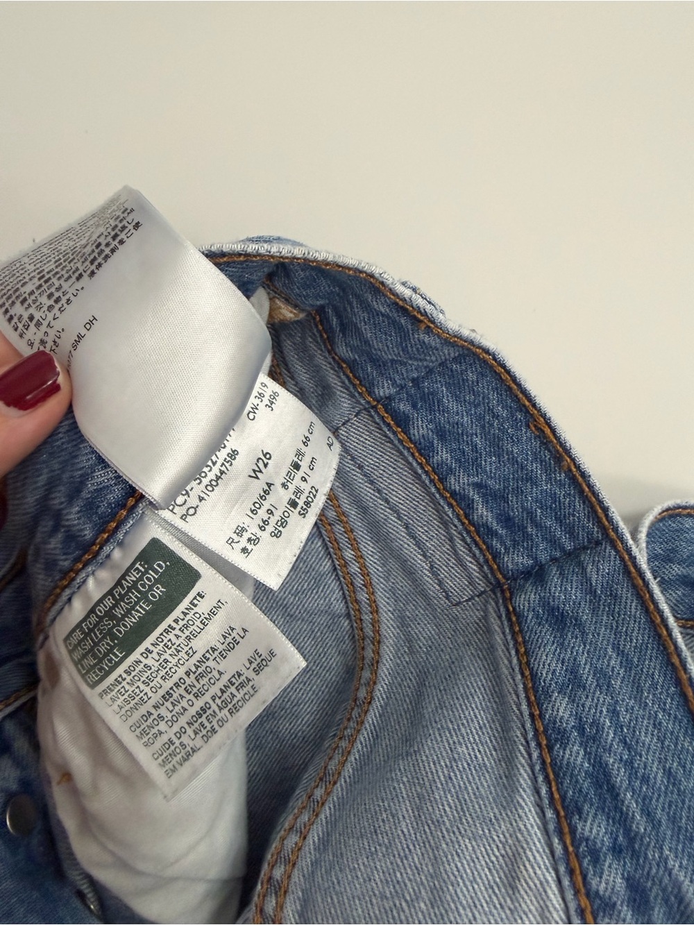 Levi’s 501 Buttonfly Distressed High Waisted Shorts, Size W26 - Picture 5 of 5